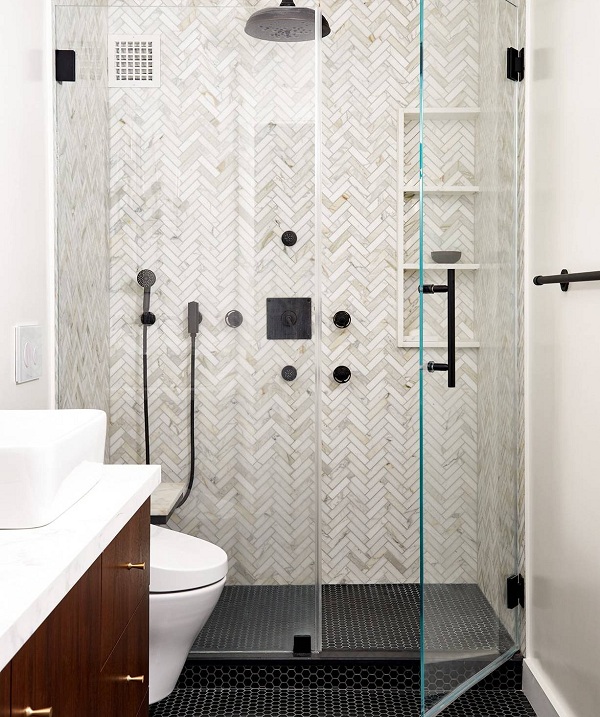 Gạch mosaic xương cá vô cùng cá tính cho nhà tắm