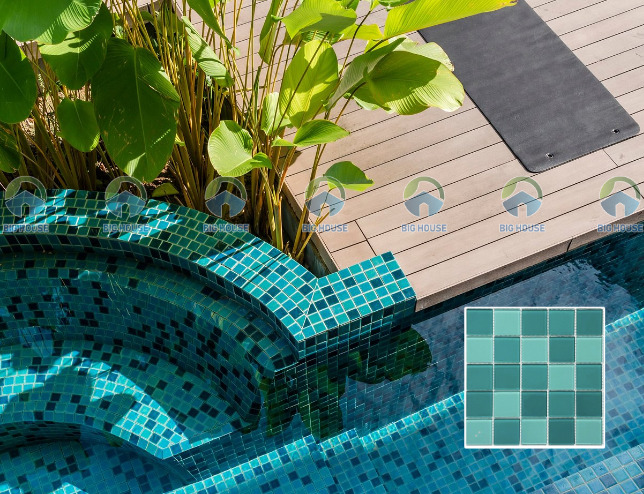 Mẫu gạch bể bơi mosaic màu xanh ngọc đậm nhạt đan xen