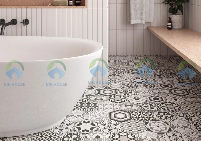 Gạch bông đen trắng họa tiết ấn tượng lát sàn nhà tắm hiện đại